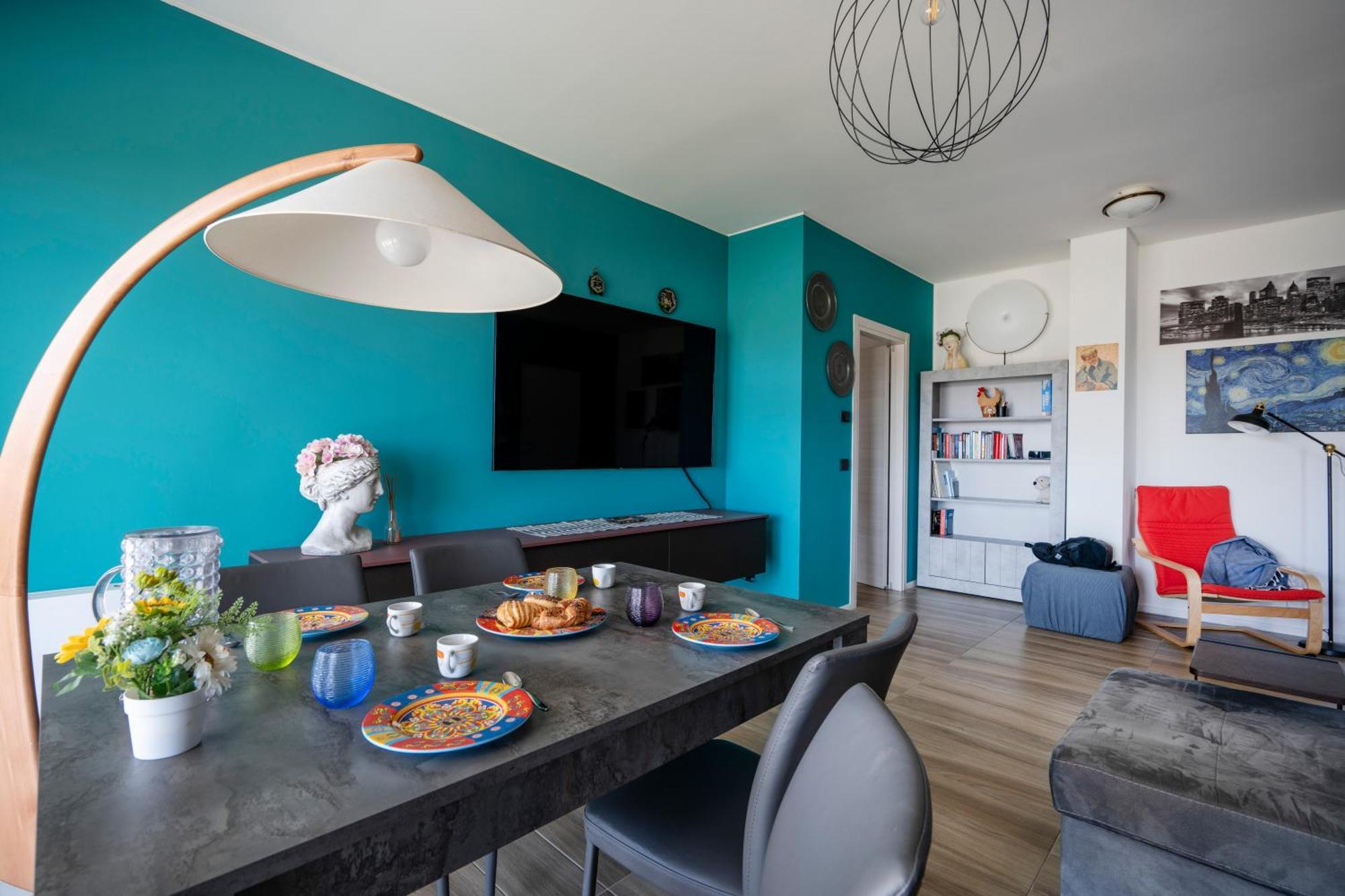 Kind Park - Sleek Apartment With Terrace & Parking Bari Exterior photo